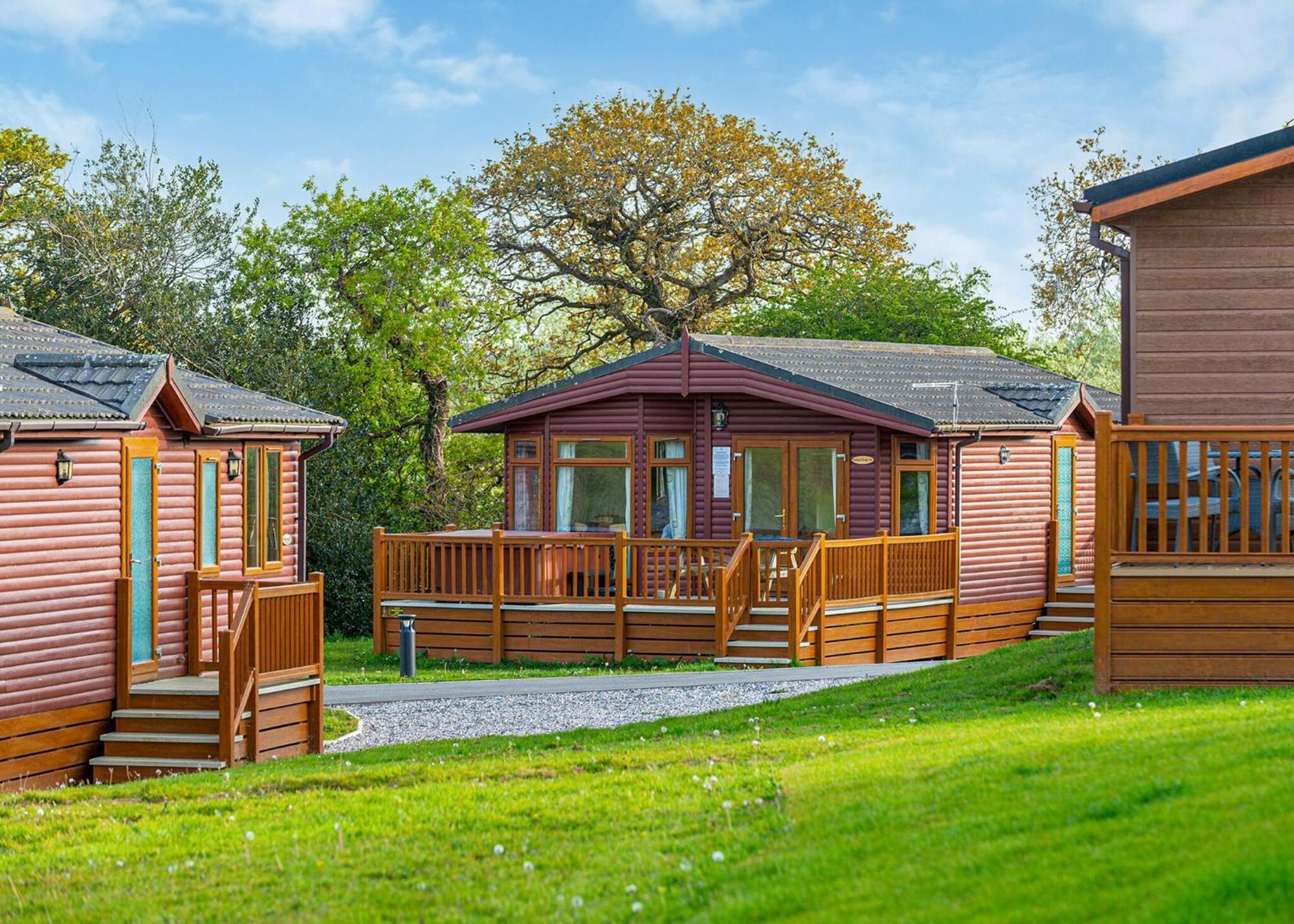 Meadow Lakes Holiday Park Сент-Остелл Екстер'єр фото
