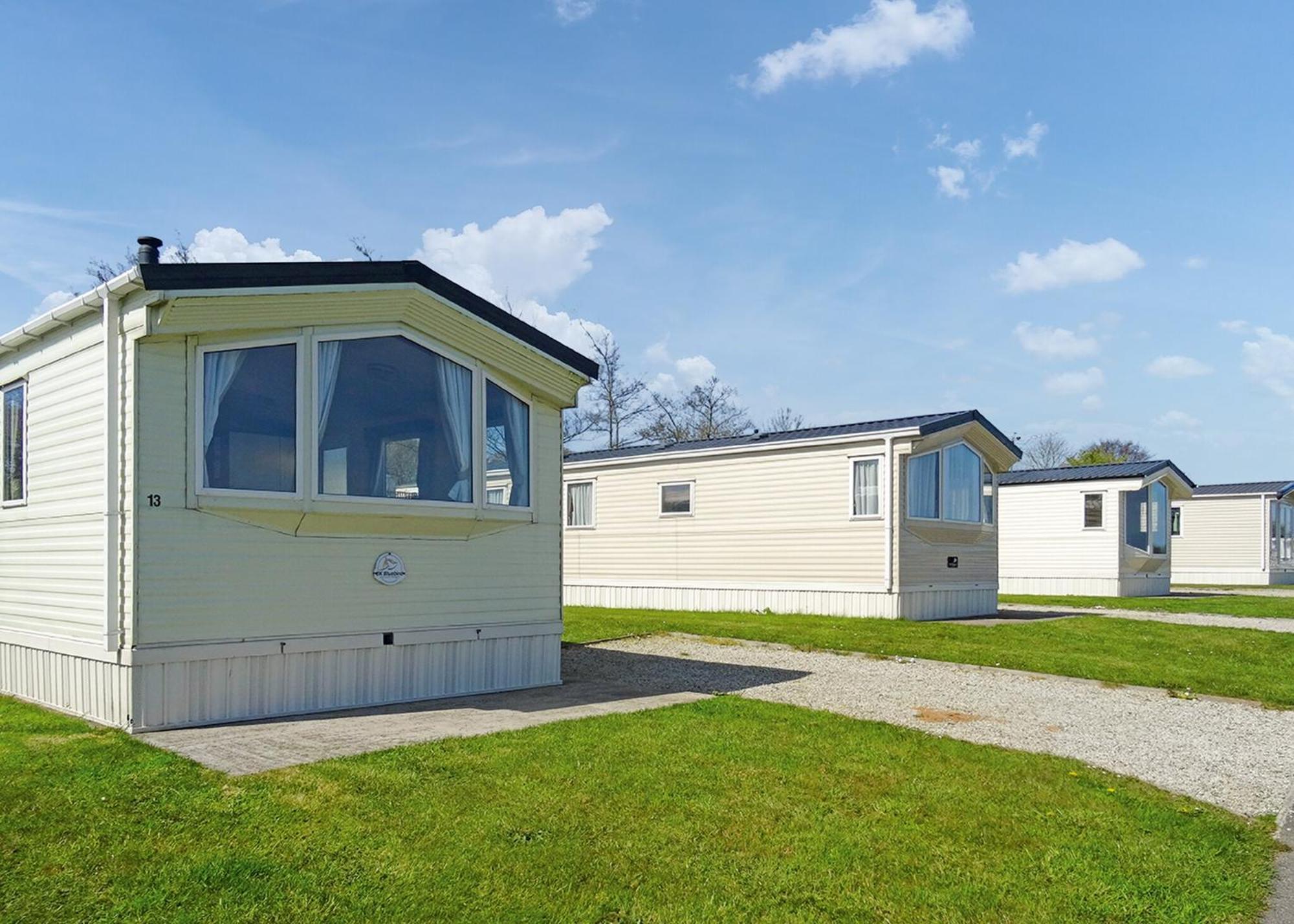 Meadow Lakes Holiday Park Сент-Остелл Номер фото